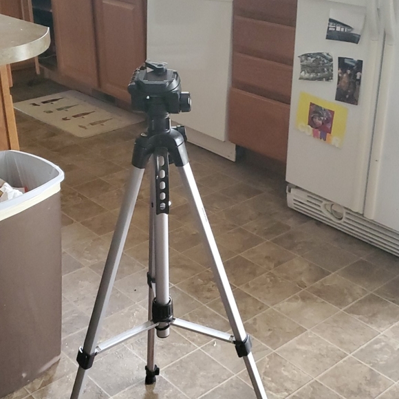 Camera stand - Picture 2 of 2